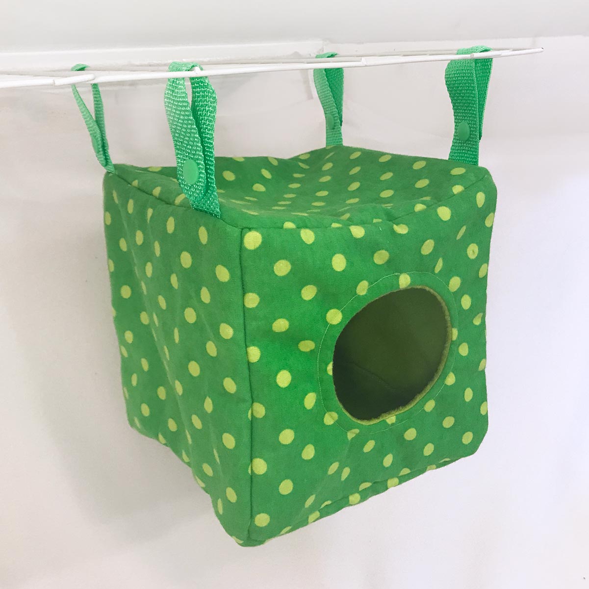 Cozy Cube Lime Polka Dots